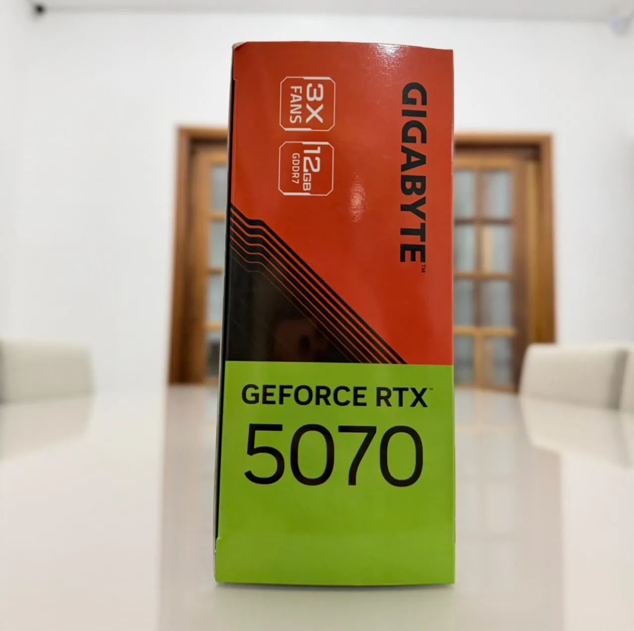 Placa de vídeo GeForce RTX 5070 Windforce  - Foto 2