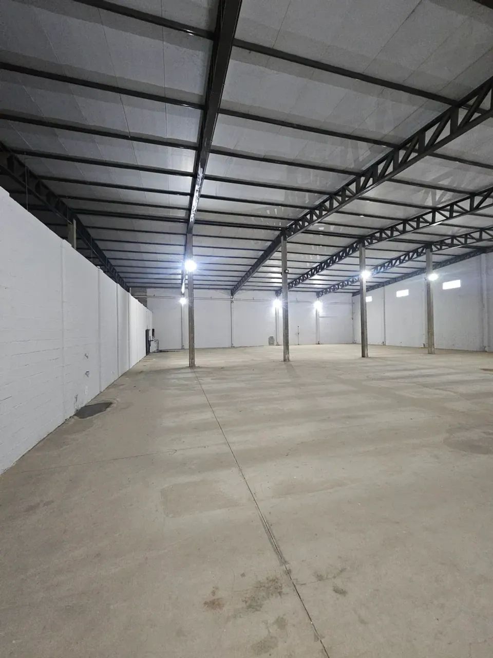 Aluga-se barracão com 1500 m² de área livre - Foto 3