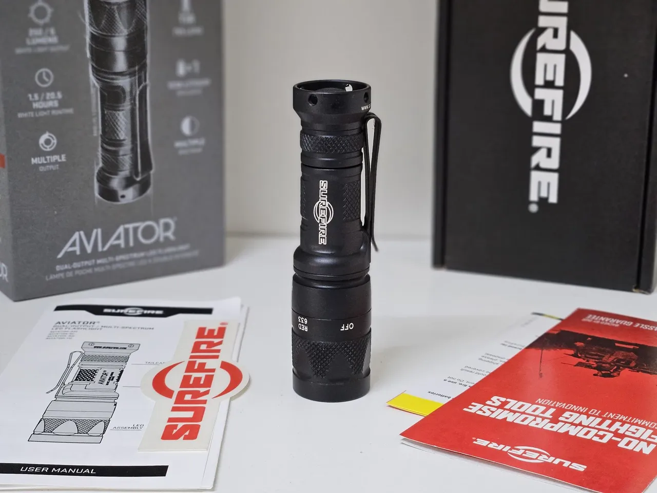 SUREFIRE　LED　AVIATOR Lanterna Surefire Aviator 