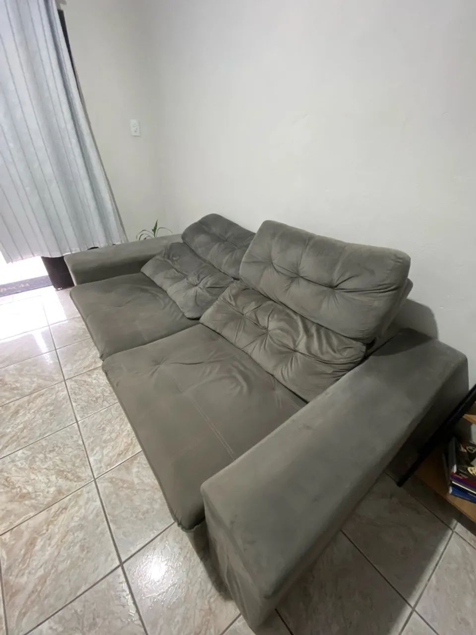 Sofá cama retrátil - R$ 300