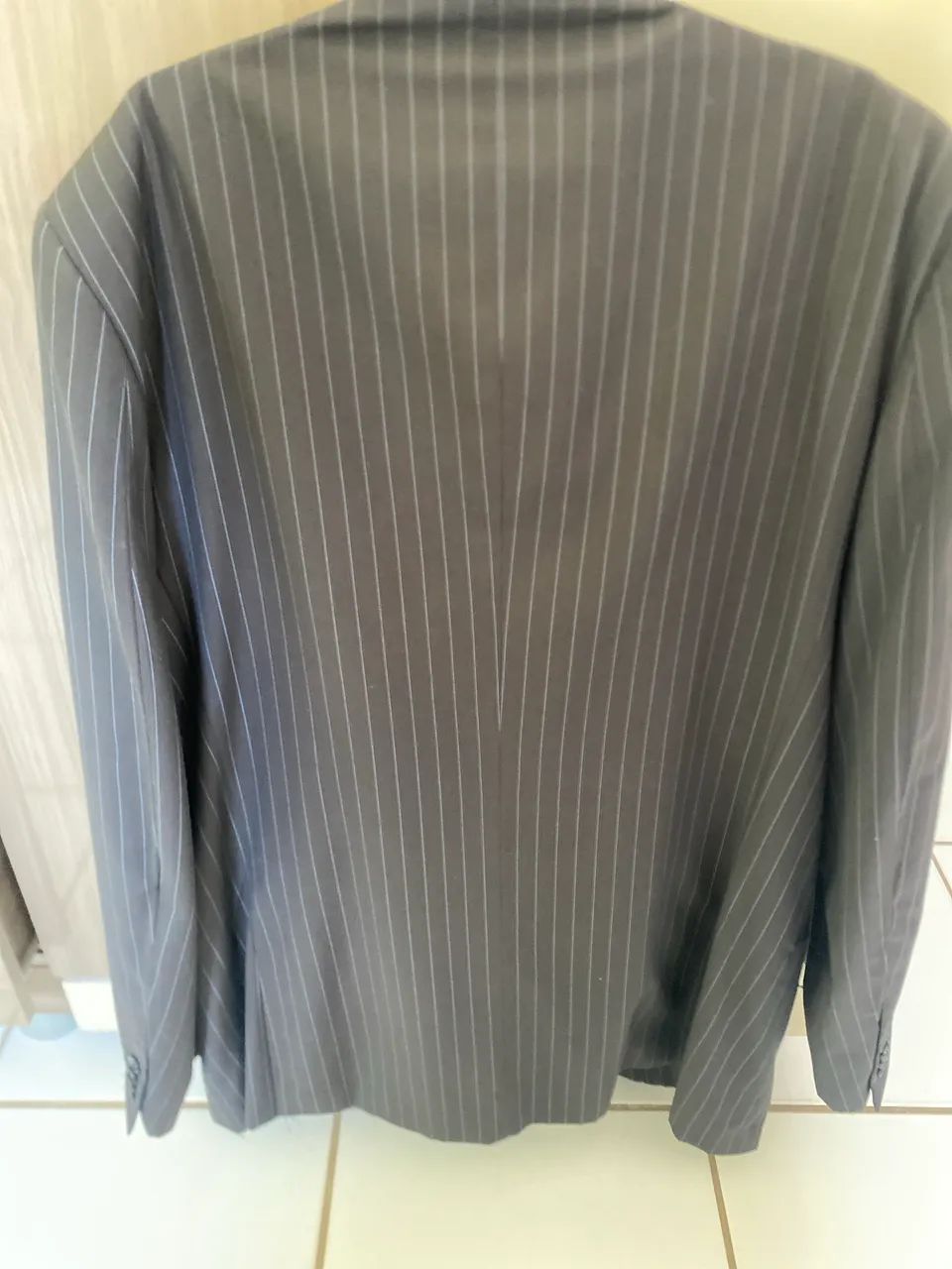 Vendo conjunto de blazer e calça listrada  - Foto 2