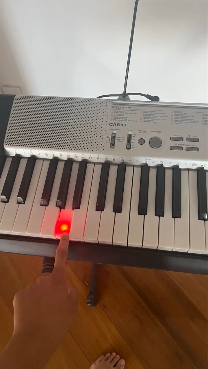 Teclado Casio Lk-130 - Foto 5