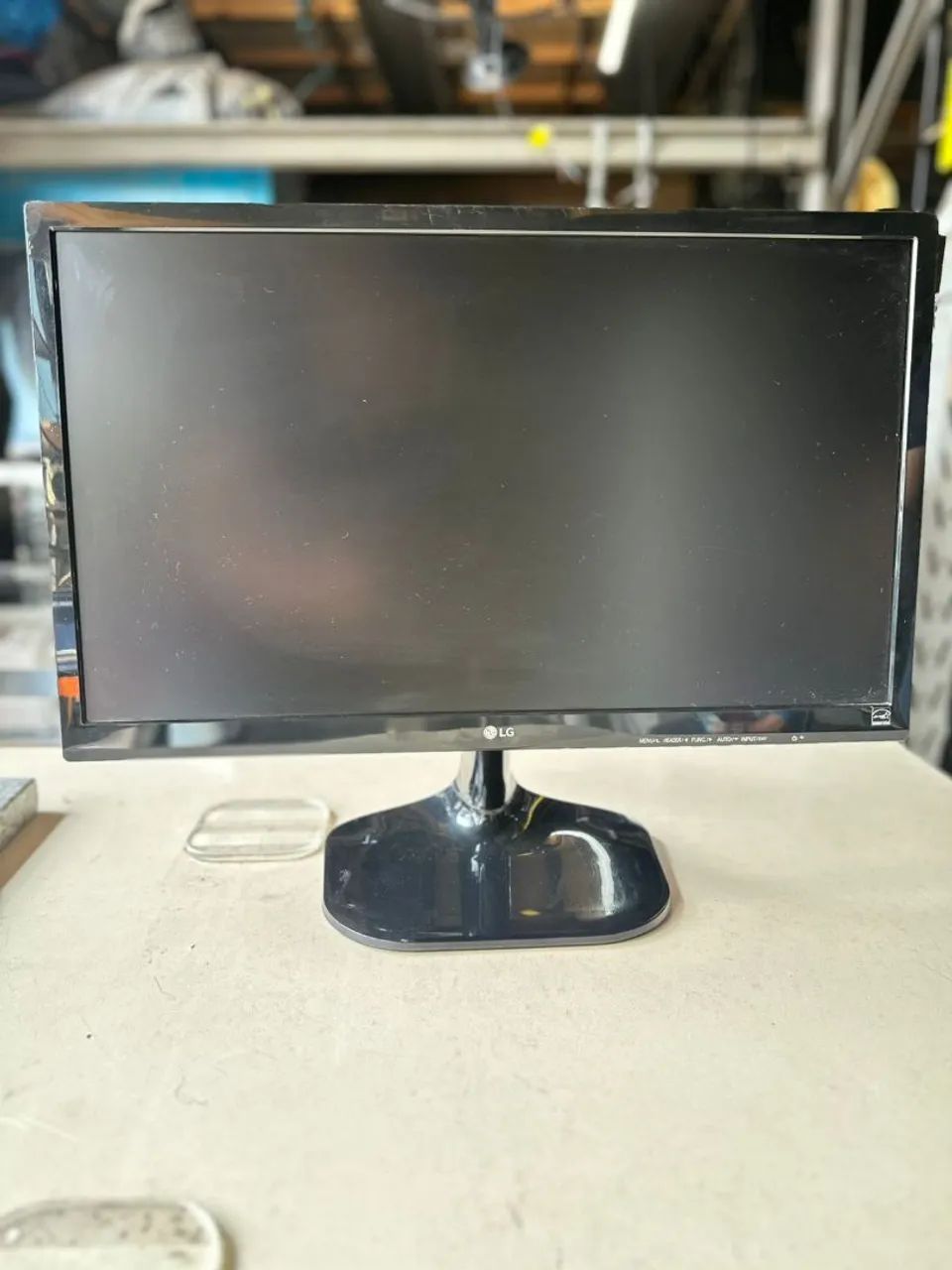 Monitor LG 23"