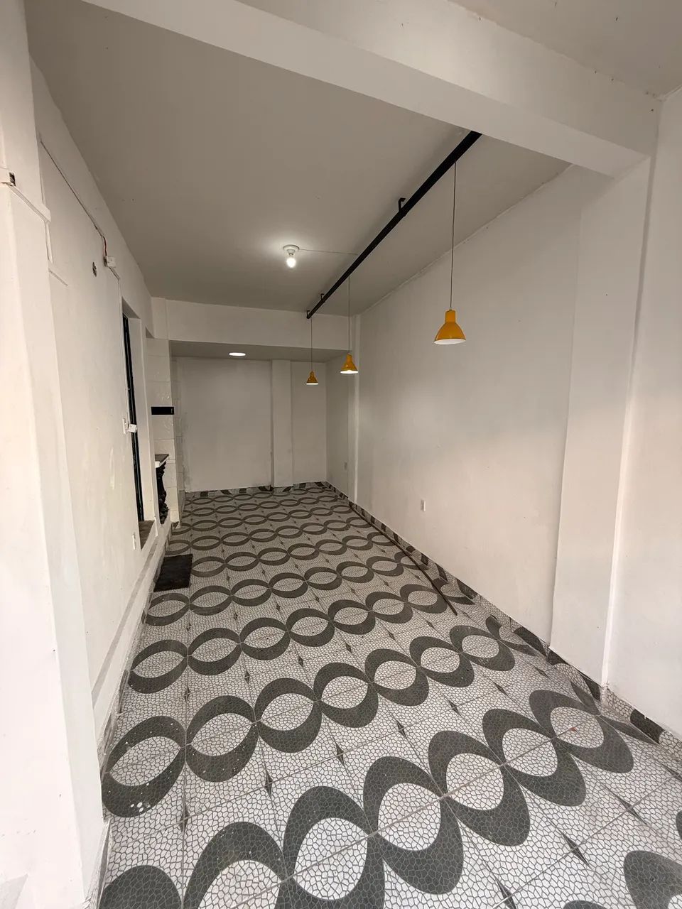 Alugo ponto comercial c/ luz