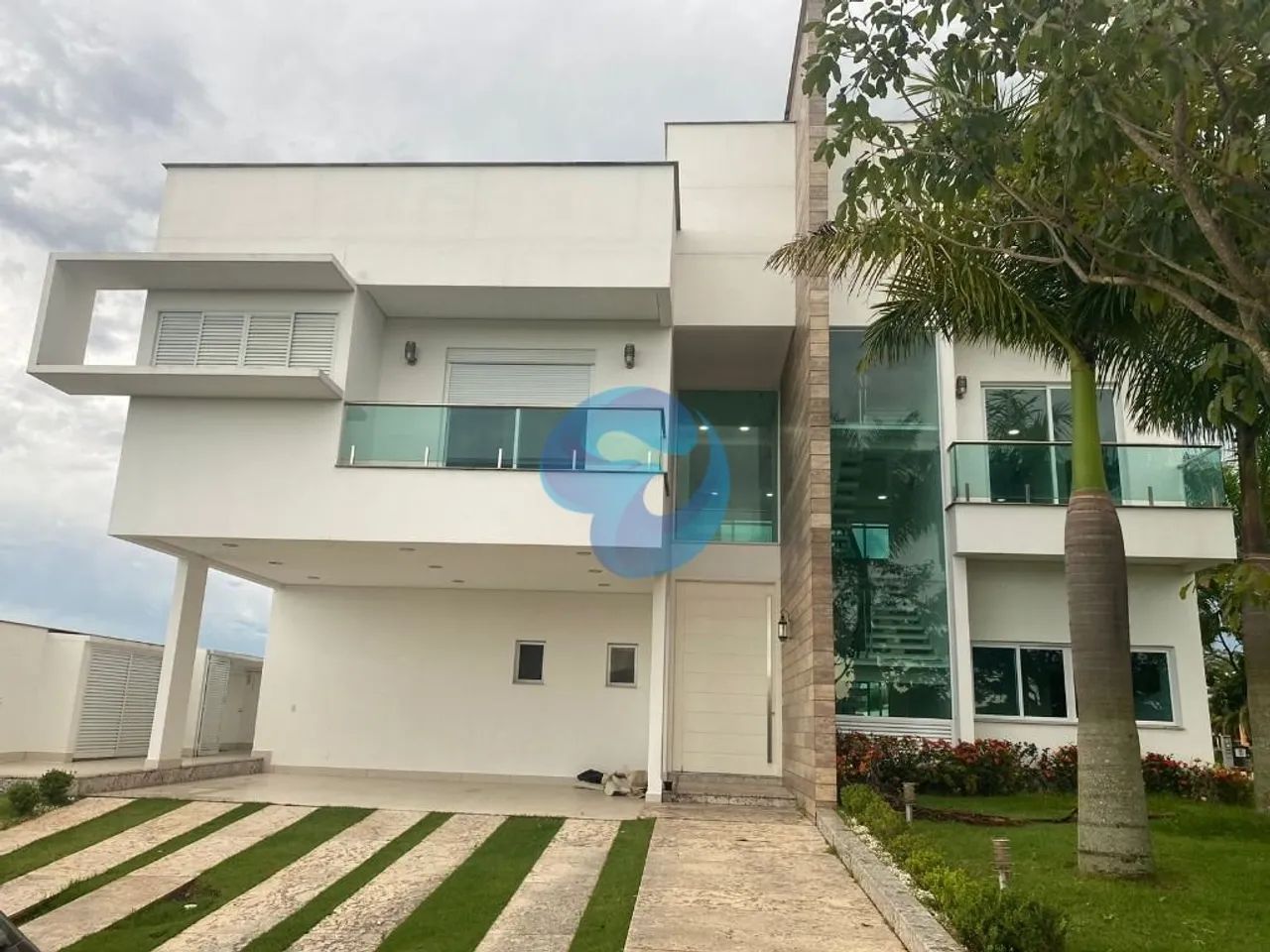 Sobrado no Saint Patrick com 4 dormitórios, 950 m² à venda e locação - Foto 2