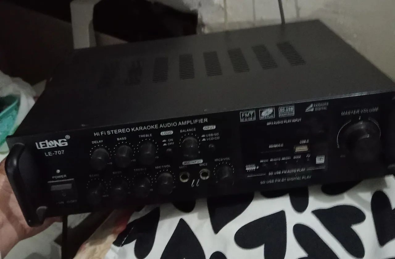 Amplificador de som LE 707