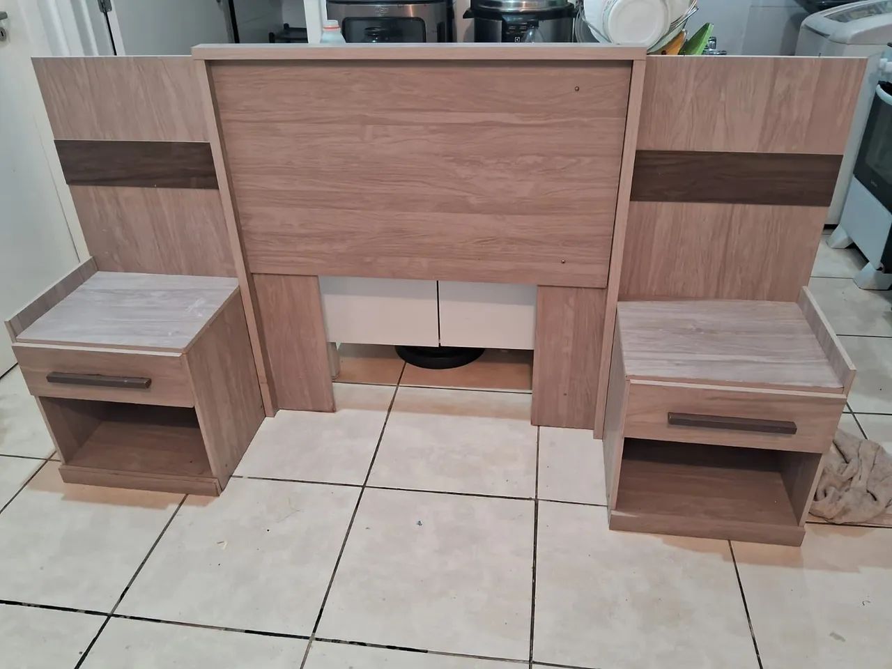 Cabeceira de cama box solteiro semi nova com criados mudos  - Foto 2