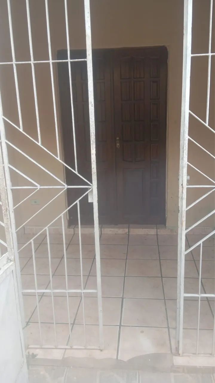 VENDE- SE CASA: TÉRREO E PRIMEIRO ANDAR  - Foto 3