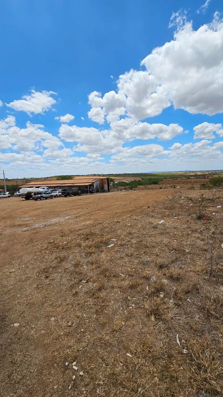 VENDO TERRENO EM POÇO REDONDO 