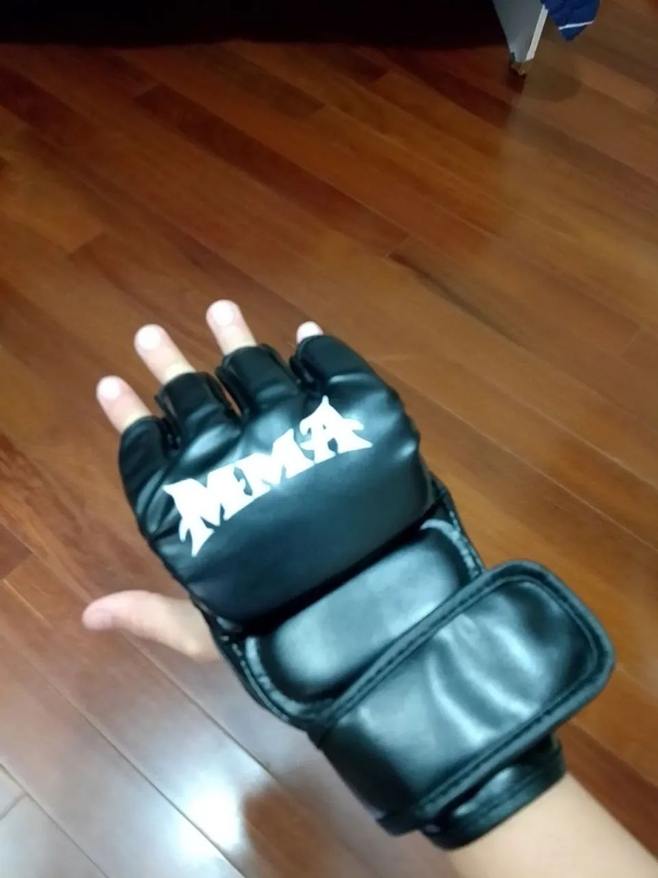 Luva MMA preta ( nova ) - Foto 4