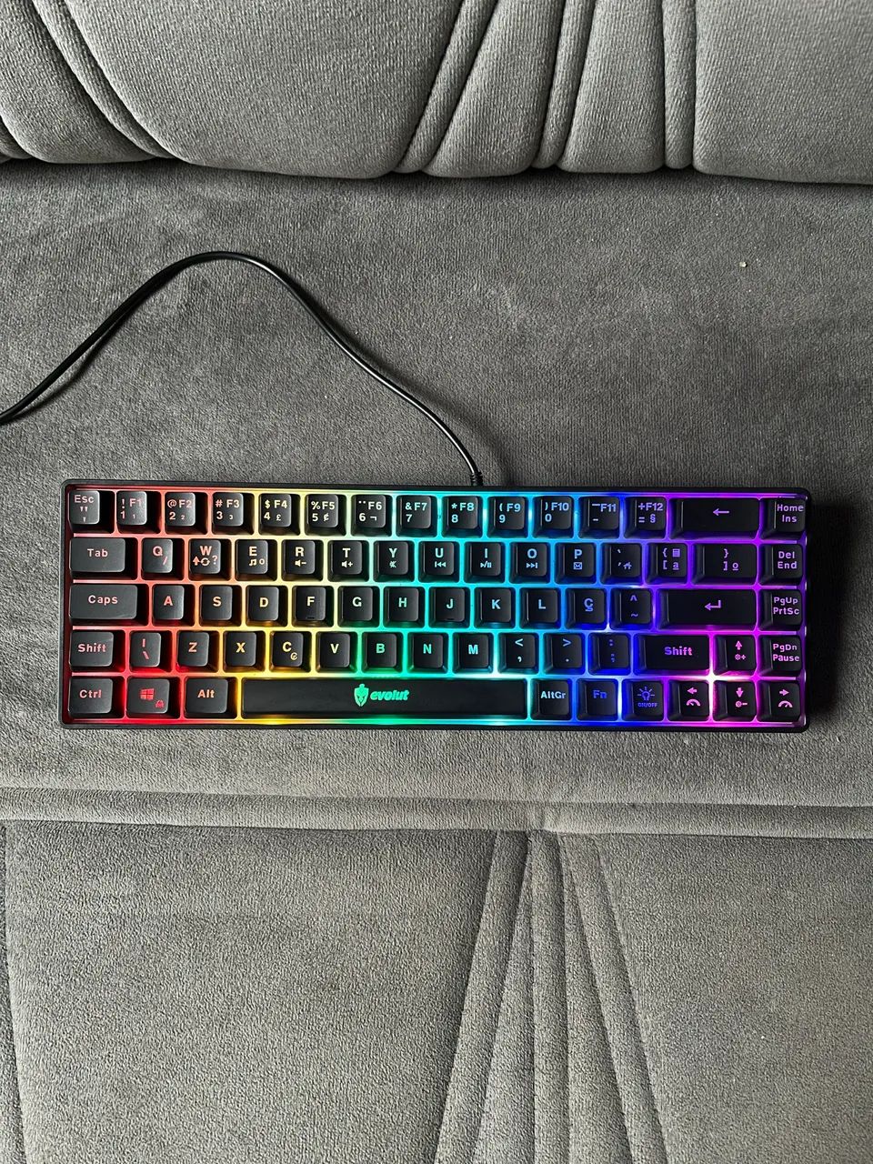 Teclado gamer Evolut