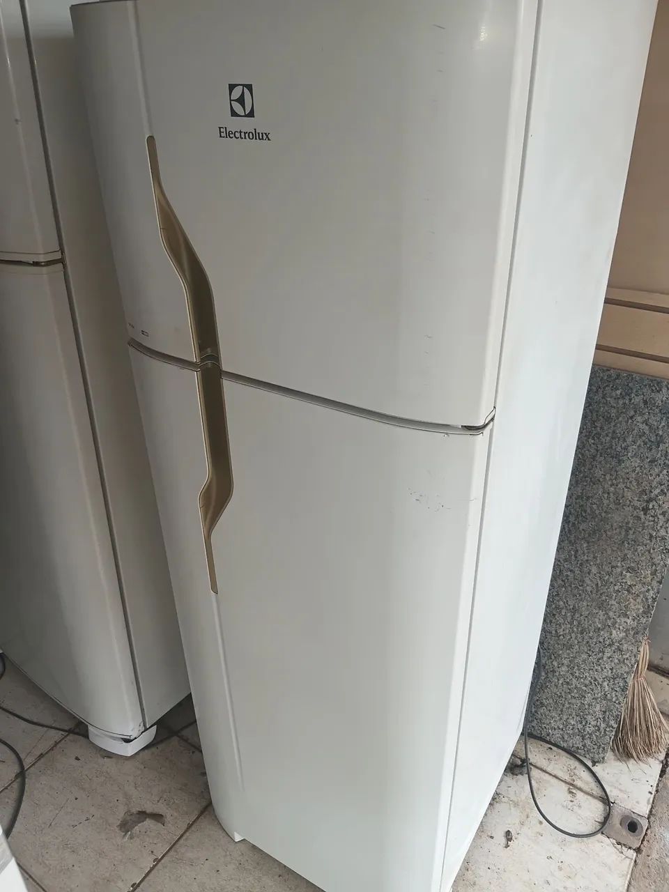 Geladeira Electrolux dúplex 