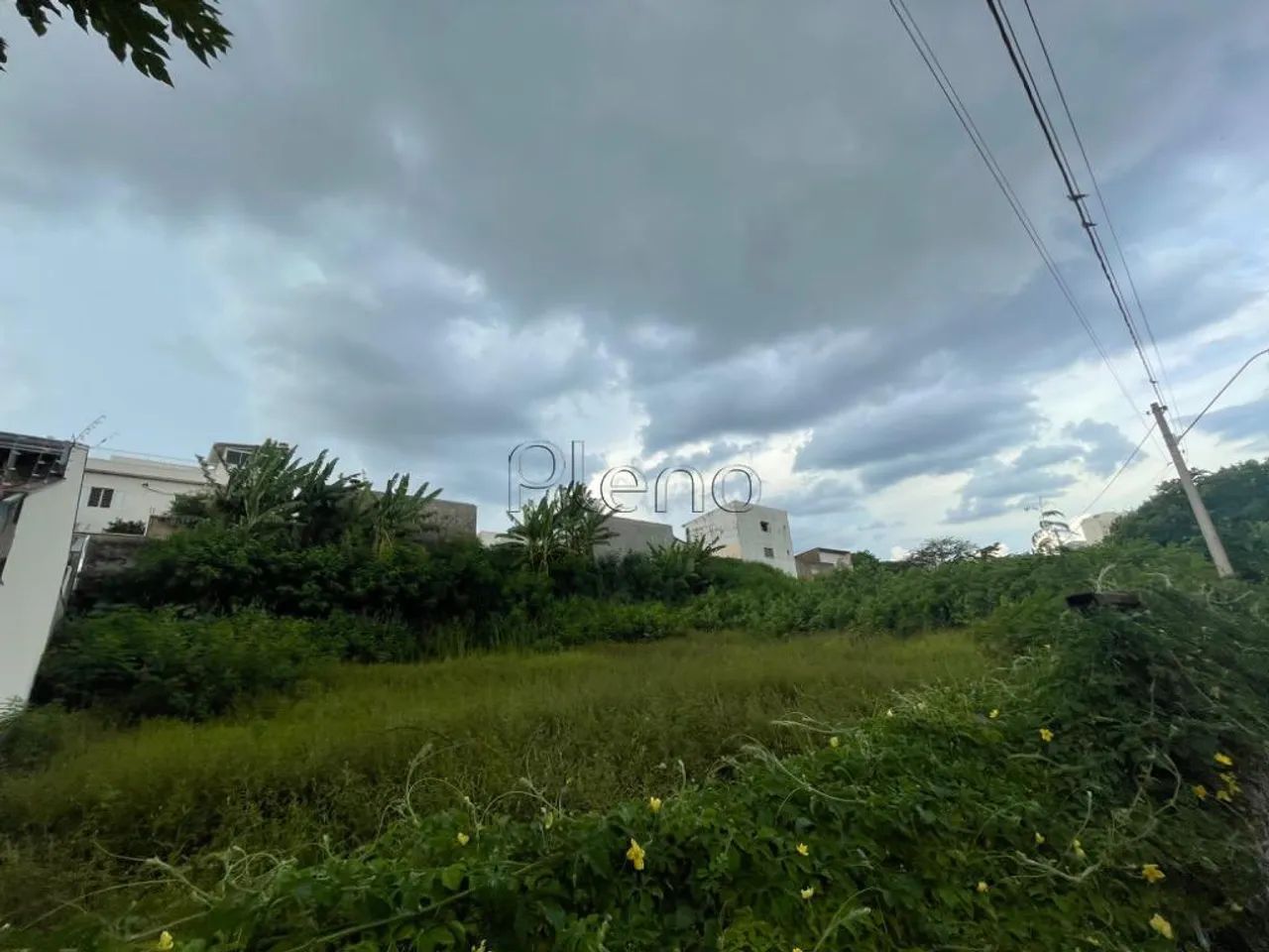 Terreno à venda com 950 m² na Vila São Bento, Campinas.