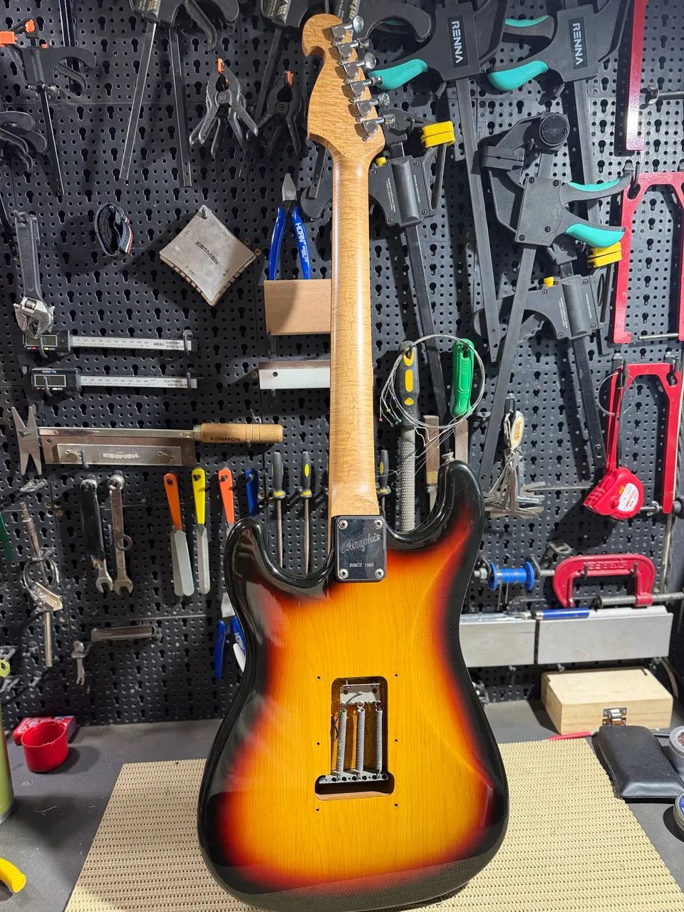 Guitarra MENPHIS MG32 - Foto 3