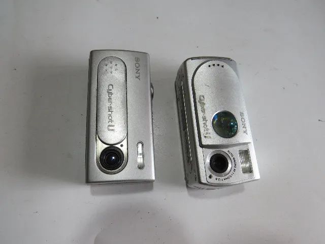 2 mini cameras digitais sony