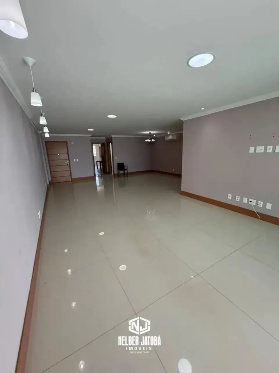 Beira-Mar | 4 Suítes | 258m² | 4 Vagas - Foto 4