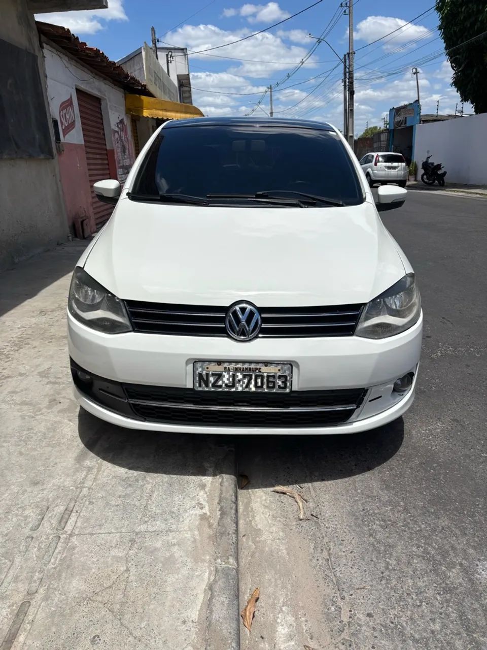 Volkswagen Fox Fox 1.0 Mi Total Flex 8V 5p 2012