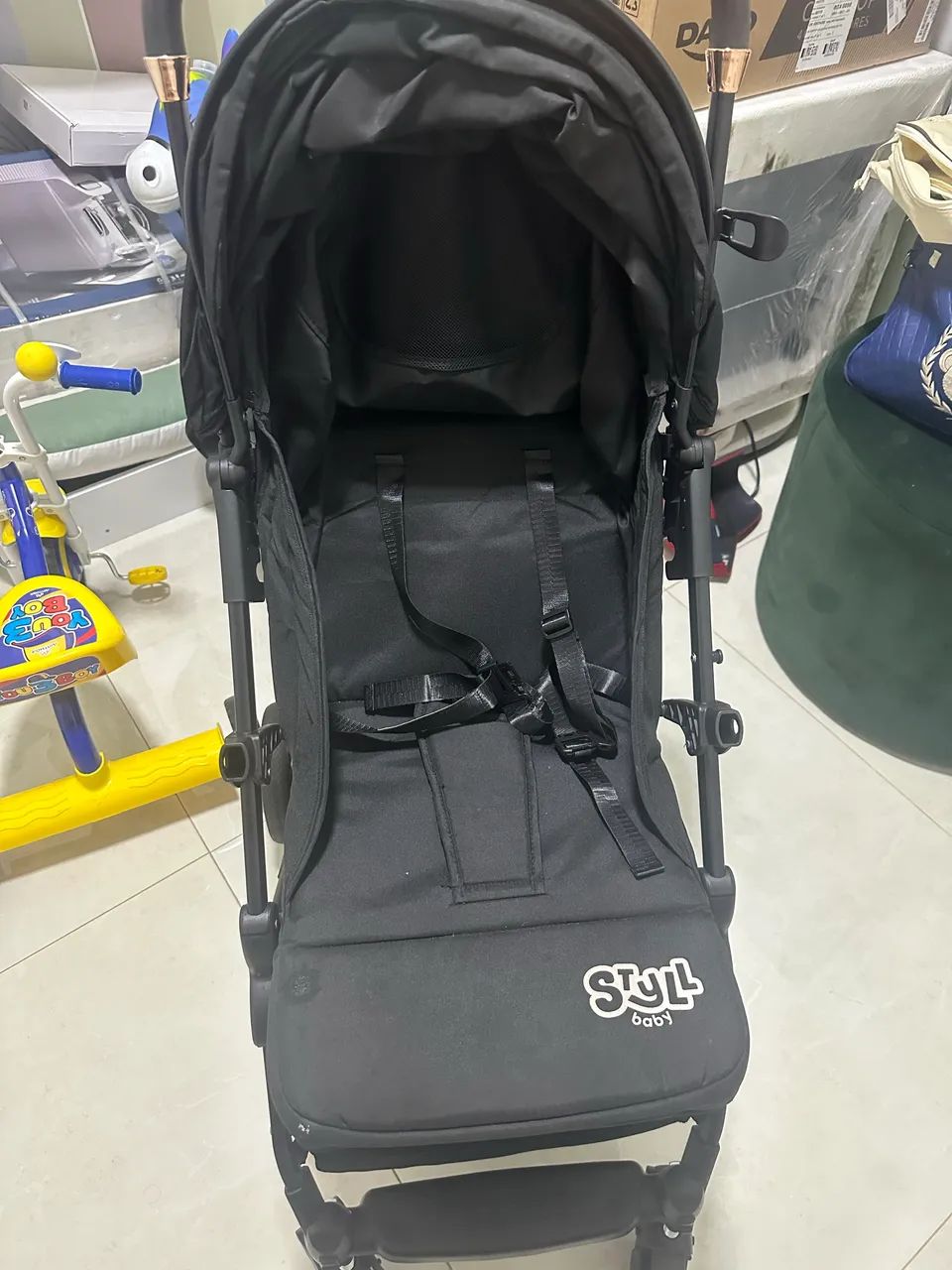 É do carrinho de bebê  em ótimo estado  - Foto 4