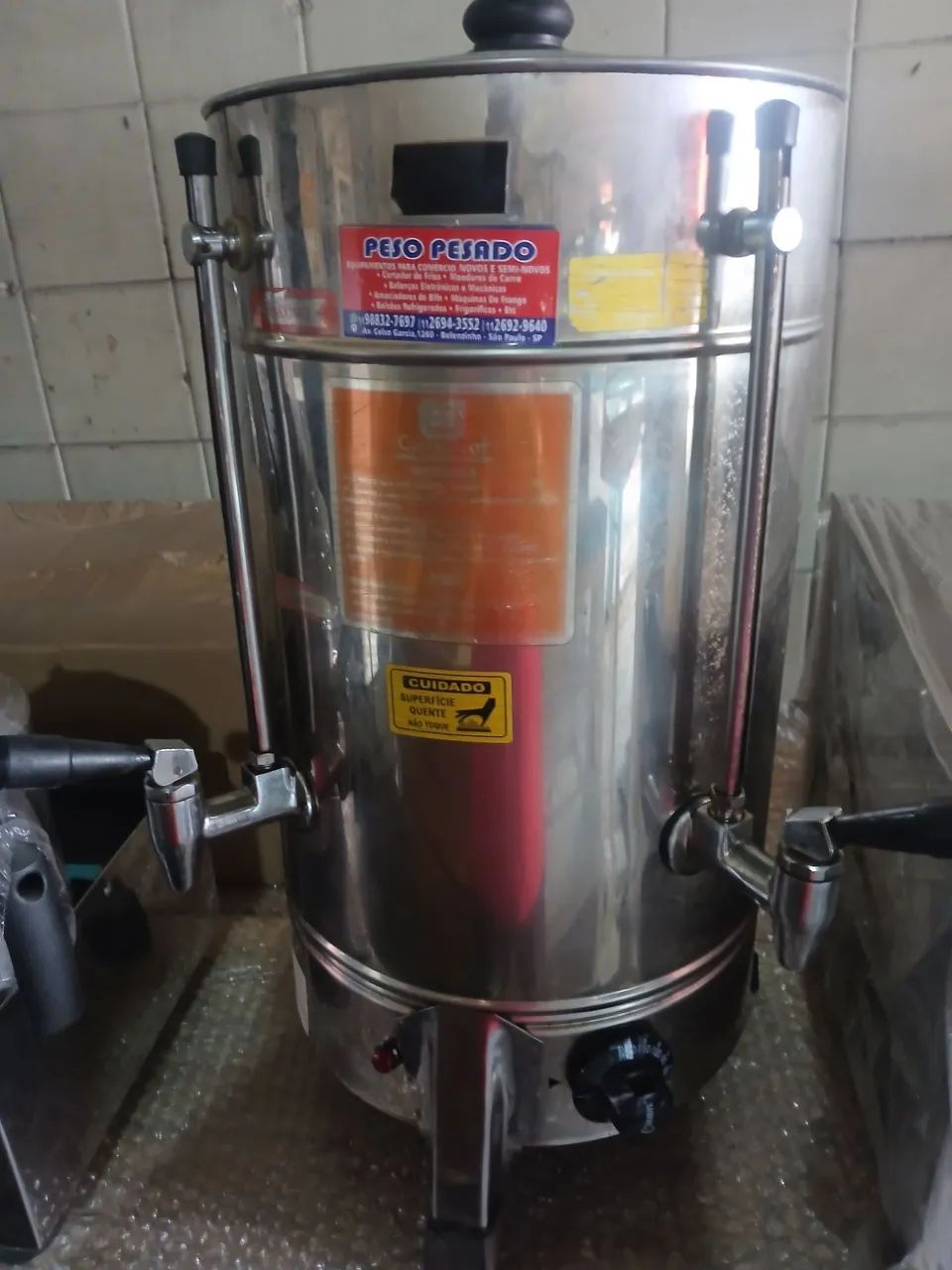Refresqueira .máquina de café e estufa - Foto 2