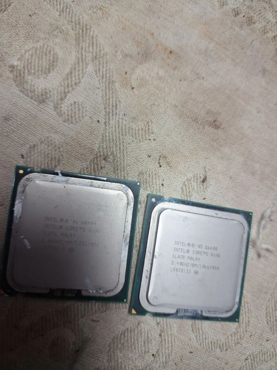 2 processadores. core  2 quad 