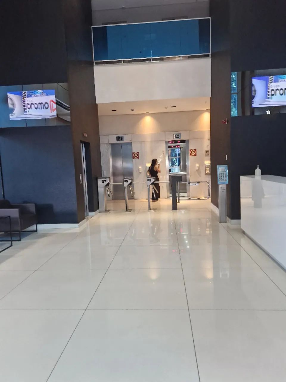 Aluga se sala comercial 90mts  Edf. JK Busines - Foto 2