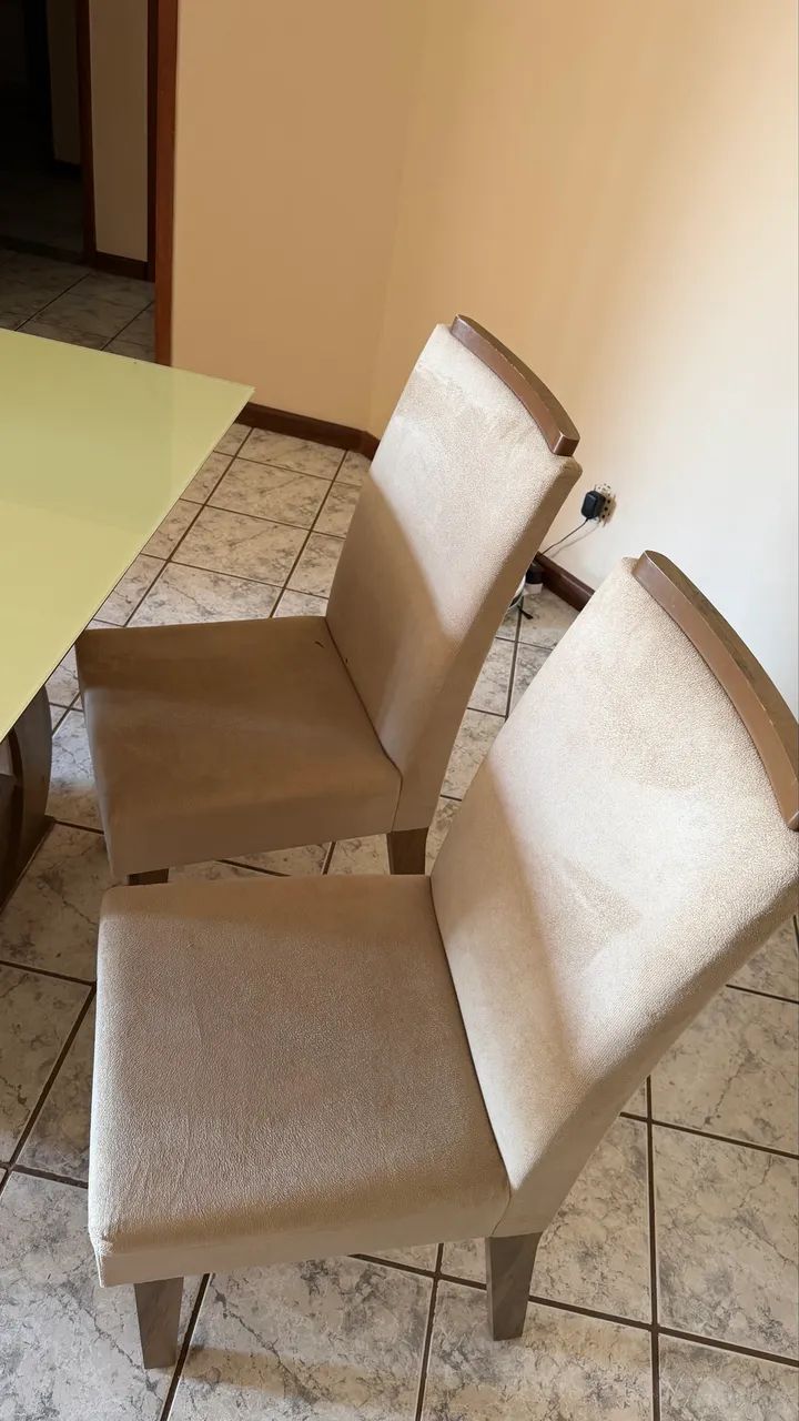 Conjunto de mesa tampo de vidro com 4 cadeiras - Foto 2