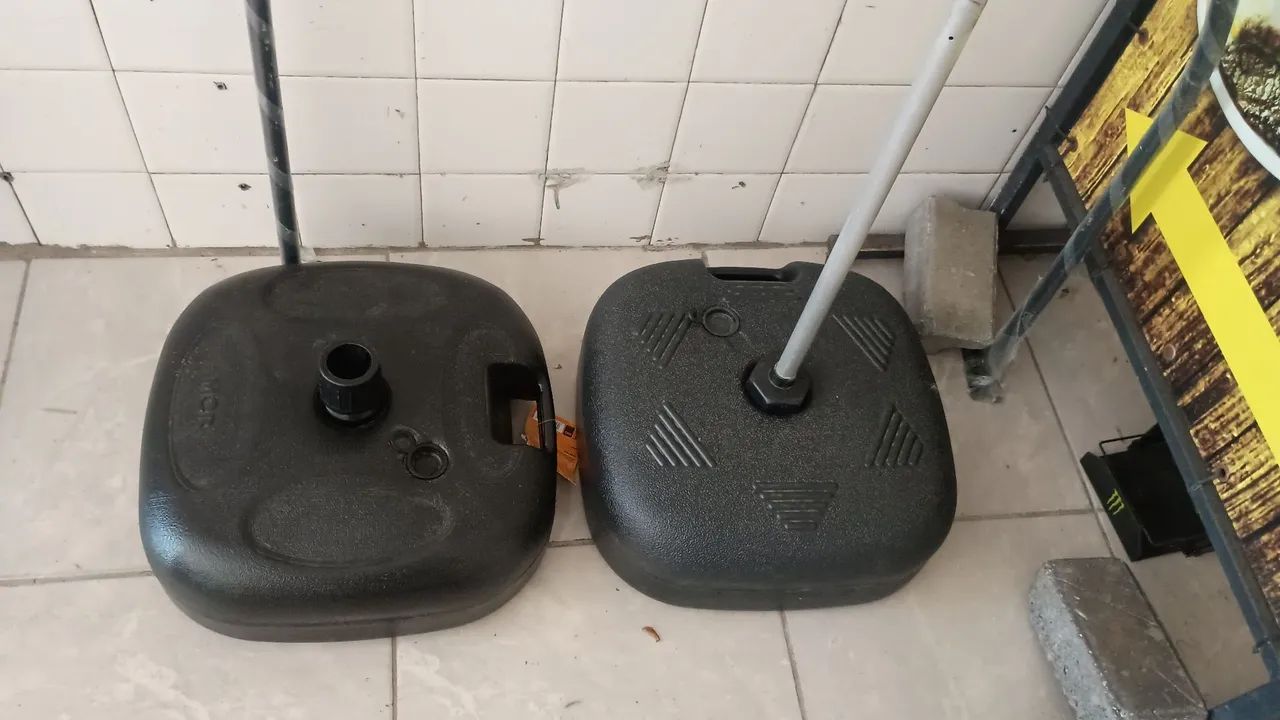 Vendo duas Bases Mor para banner, uma com suporte em alumínio e a outra sem. - Foto 4