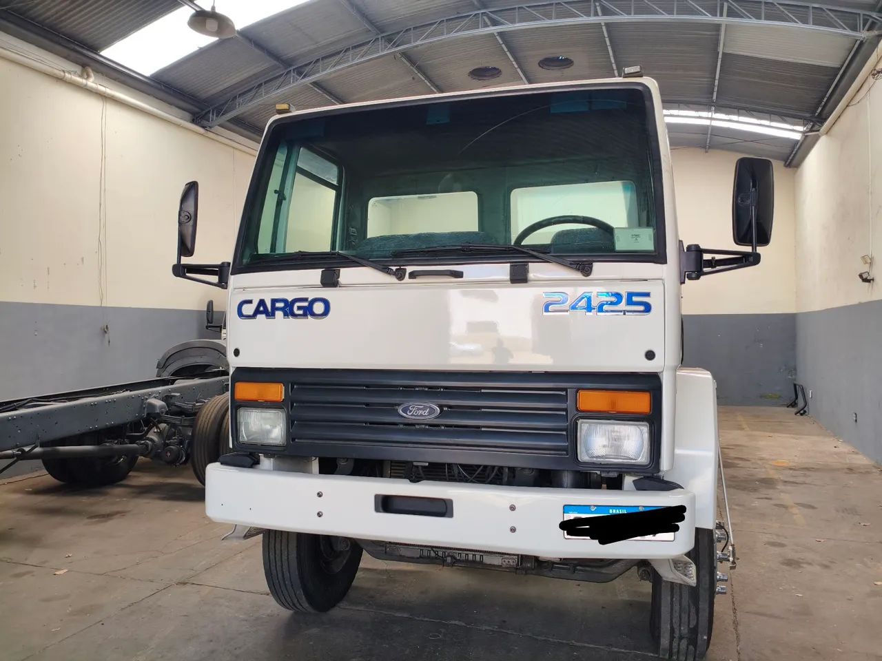Ford Cargo 2425 6x4 ano 2000 único dono  - Foto 3