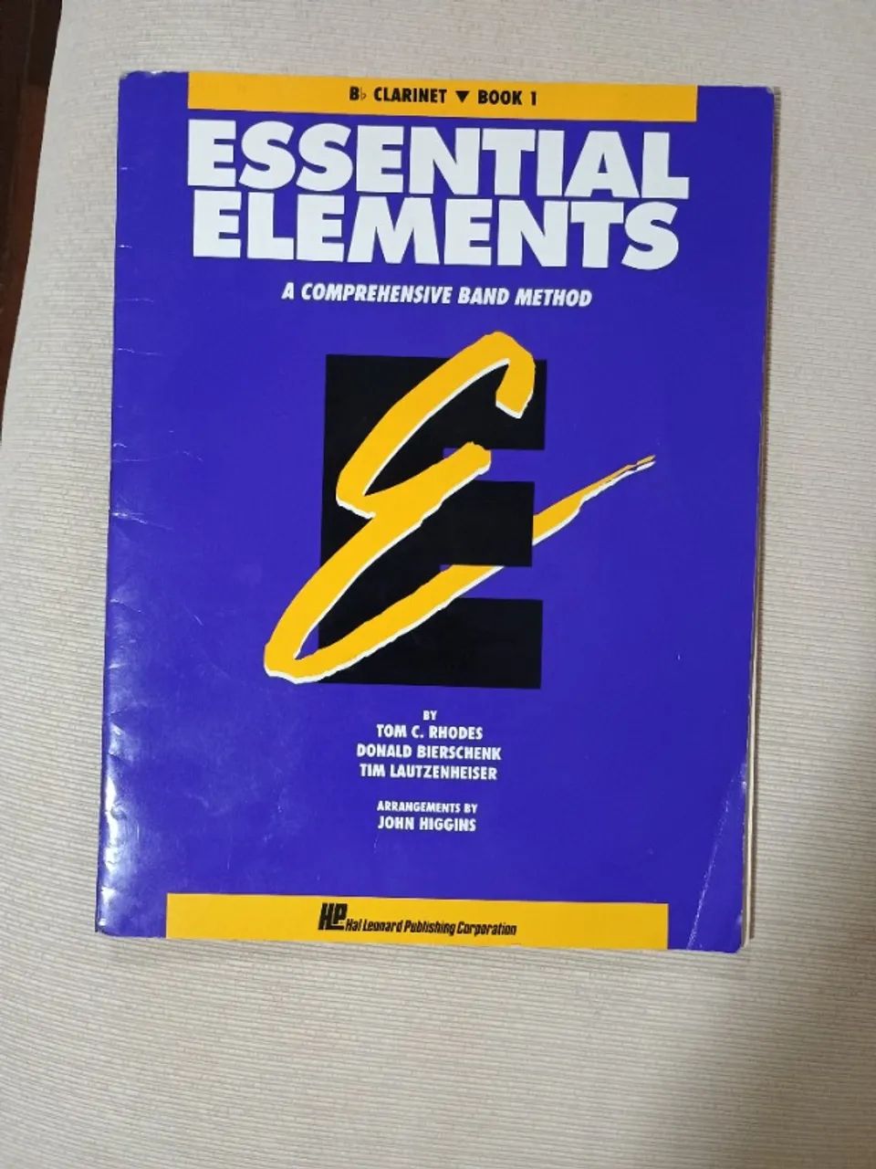 CLARINETE  Método de ensino ESSENTIAL ELEMENTS - BOOK  1