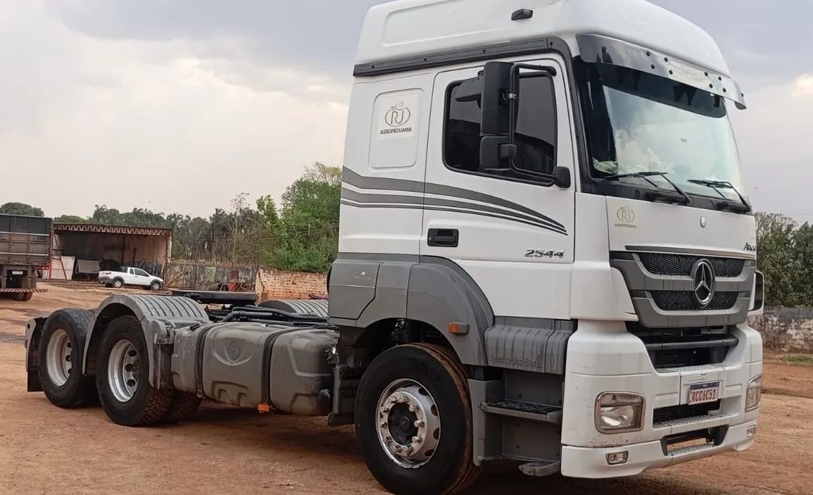 Axor 2544 trucado - Foto 2