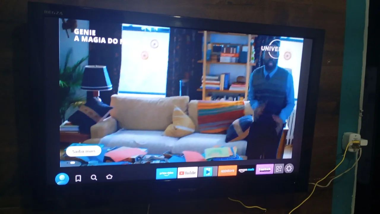 Vendo TV 42 polegadas Toshiba acompanha o fire stick 