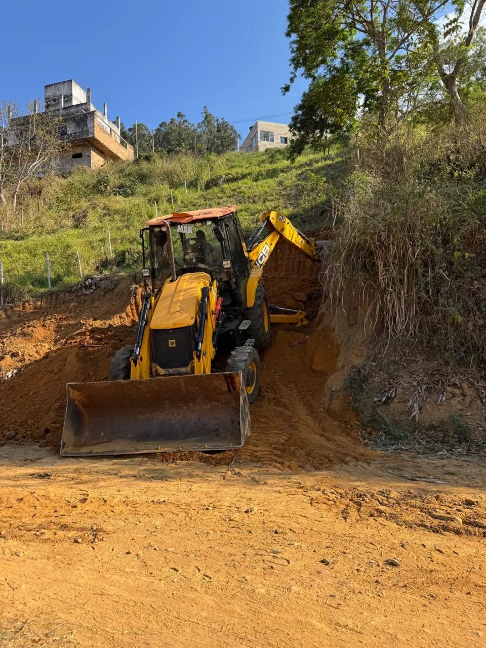 Retroescavadeira JCB