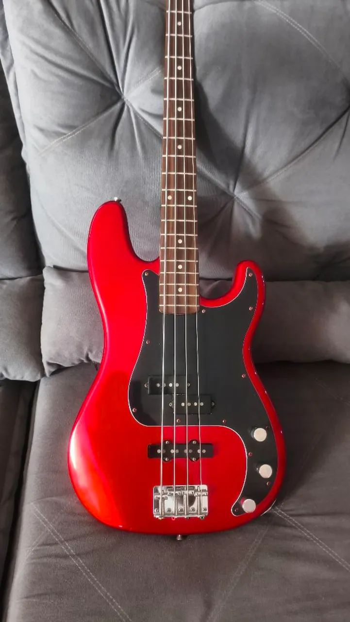 Baixo Fender Squier PB  - Foto 2