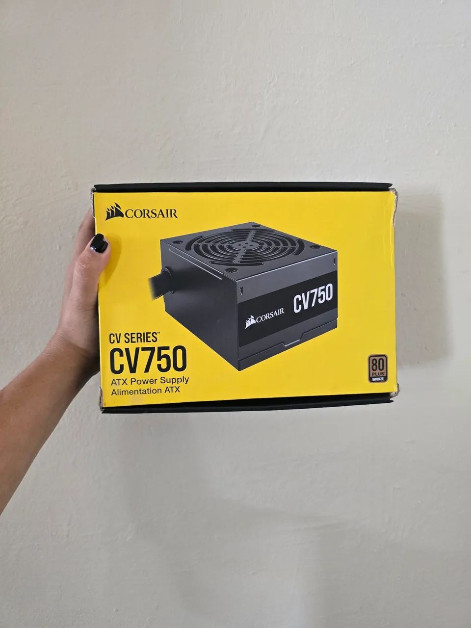 Fonte 750w CORSAIR 80 plus BONZE