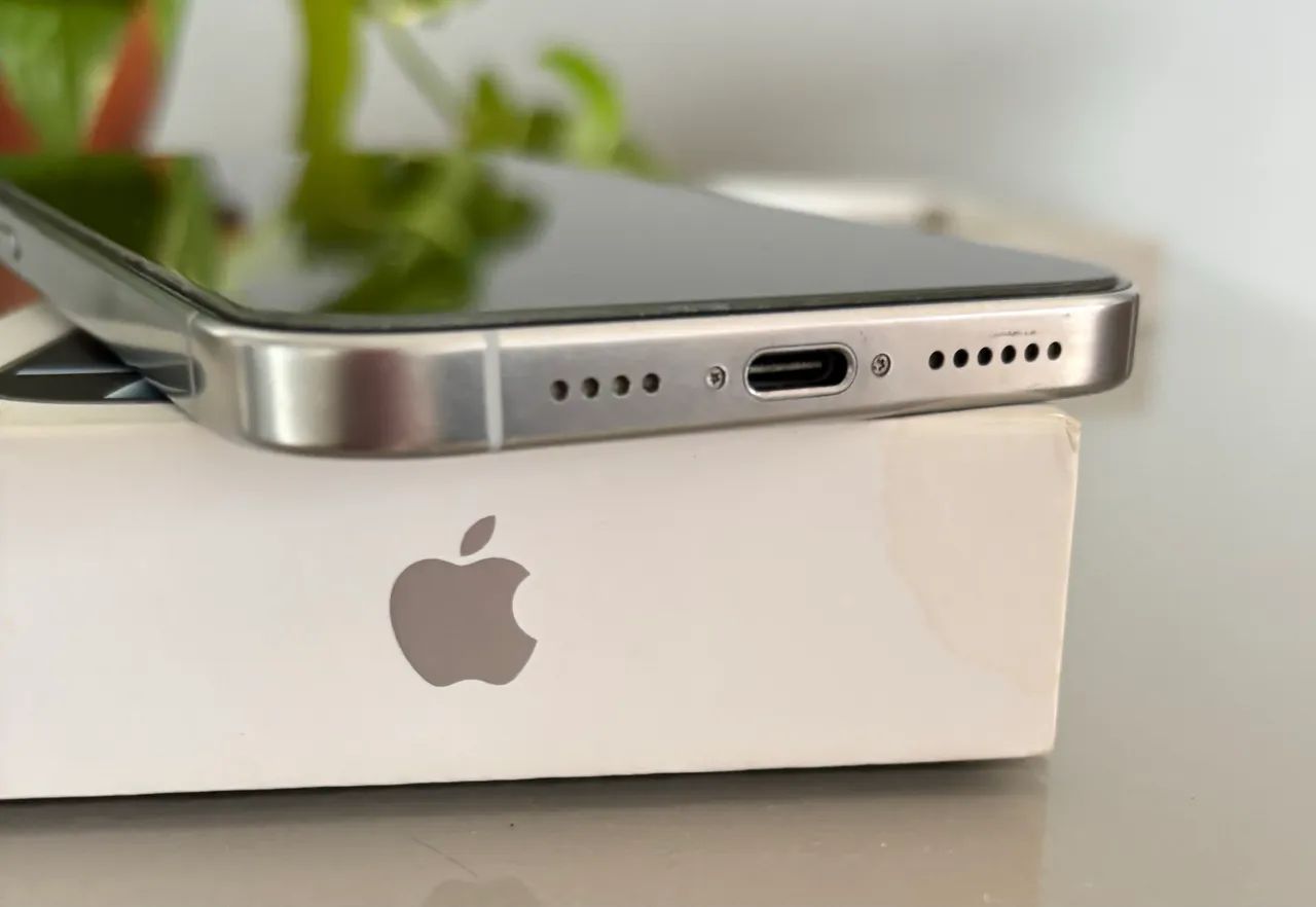 iPhone 16 pro max 512 gigas impecável/ BAT 93% - Foto 2