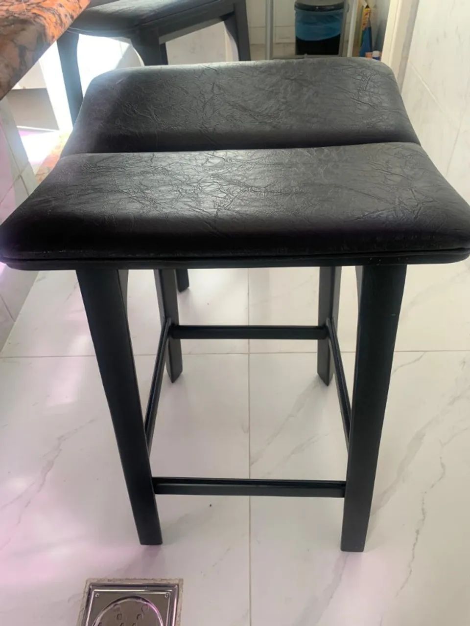 Banquetas em Madeira (2 unidades pelo preço de 1) - Foto 3