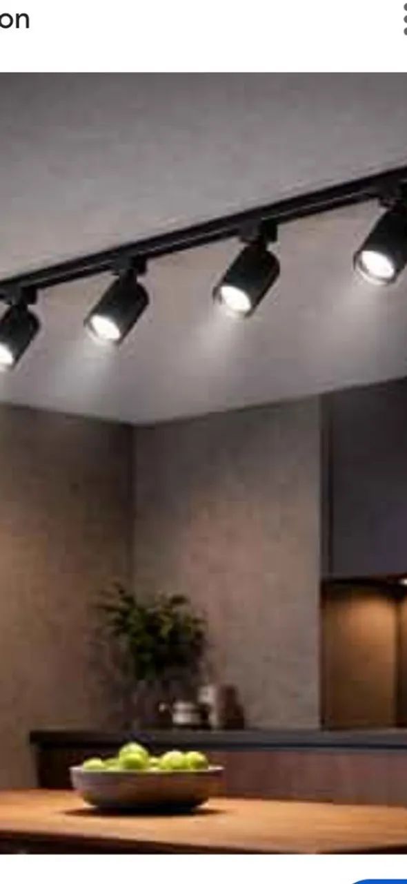 Luminária com trilho de 1.90 com 4 spots