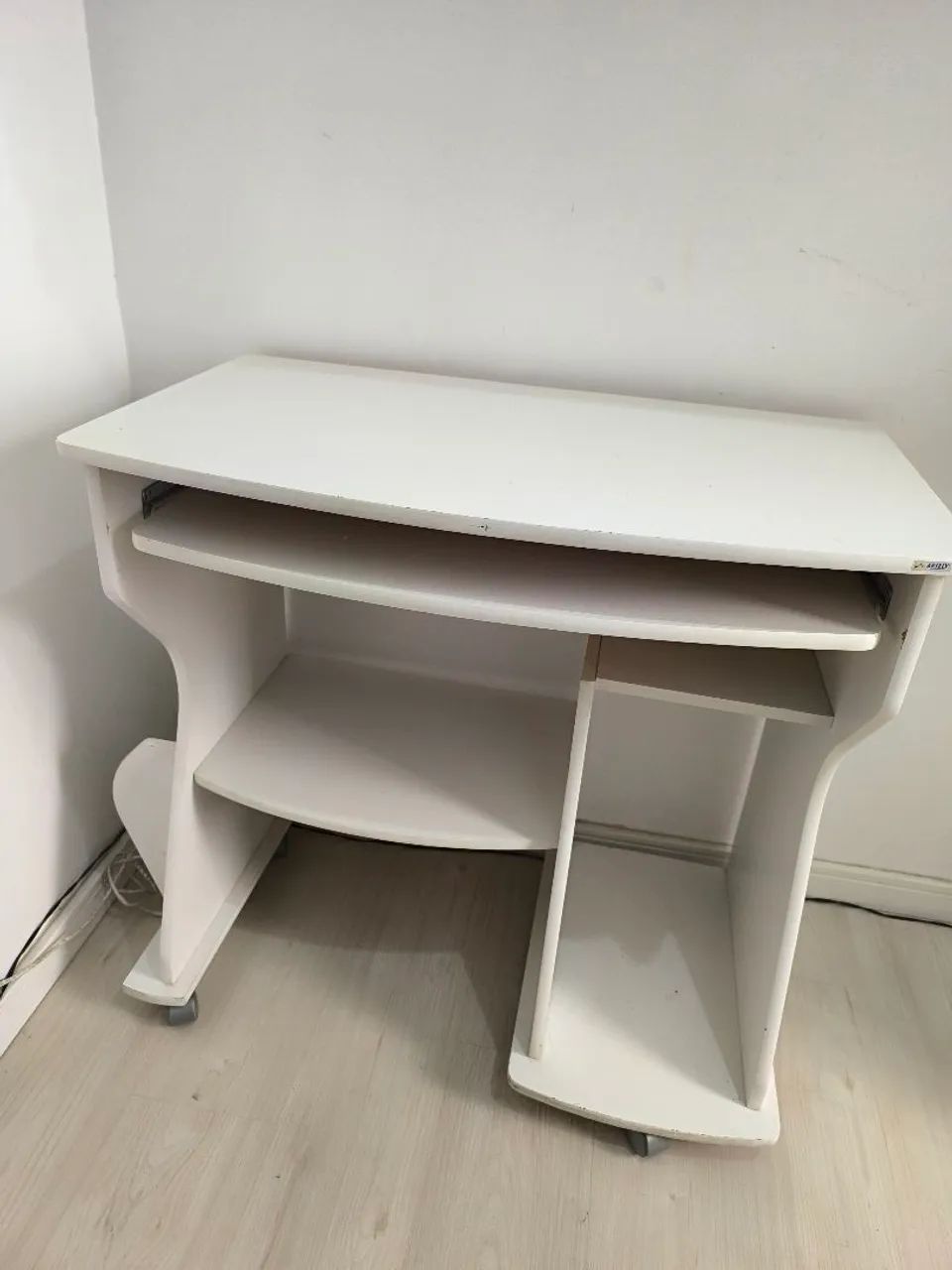 URGENTE-MESA DE COMPUTADOR - Foto 5