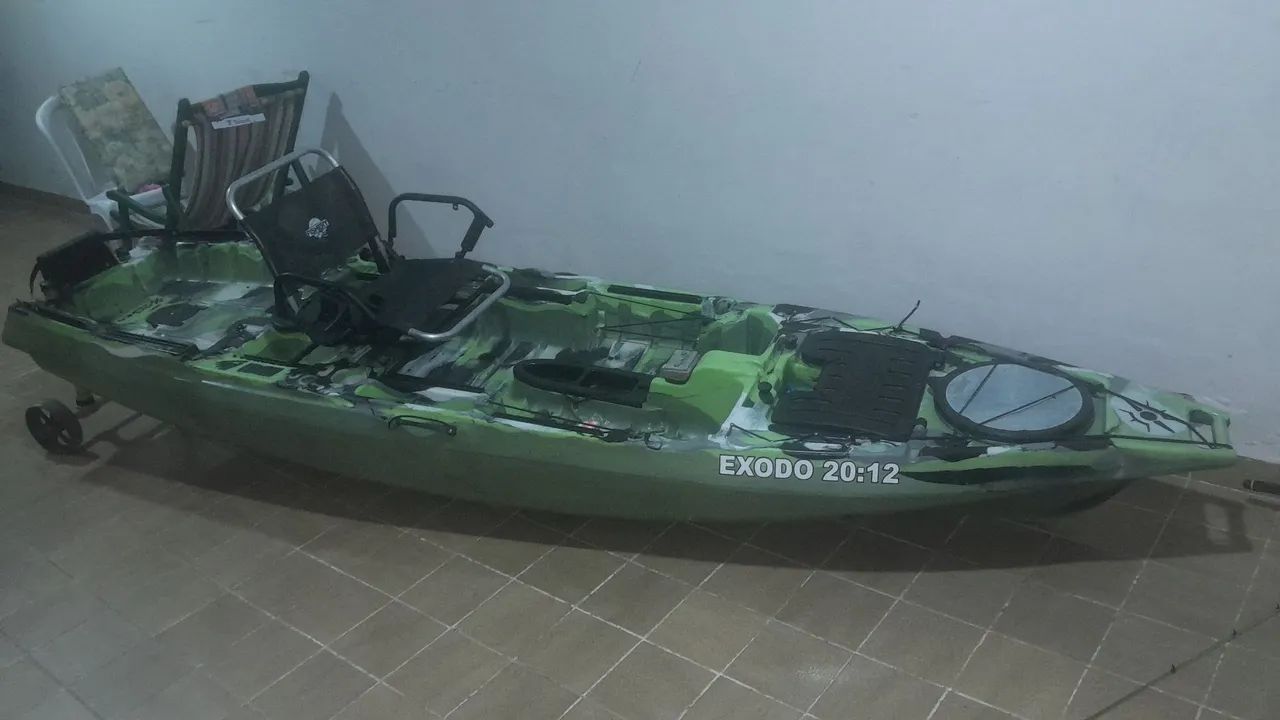 Caiaque airon  com motor eletrico 
