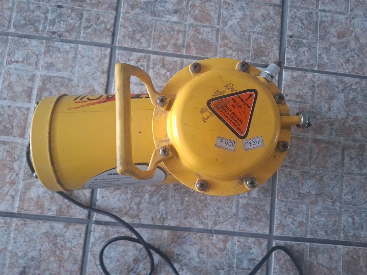 Compressor portátil  - Foto 2
