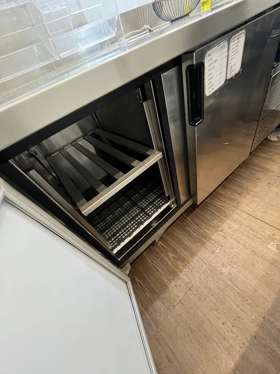 Balcão refrigerado inox com pia - Foto 2