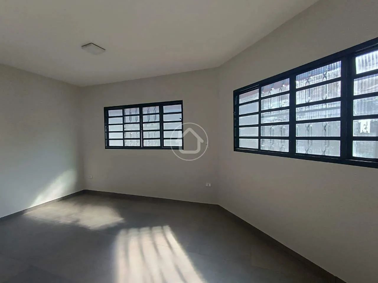 CASA COM PISCINA E PLACA SOLAR - Foto 5