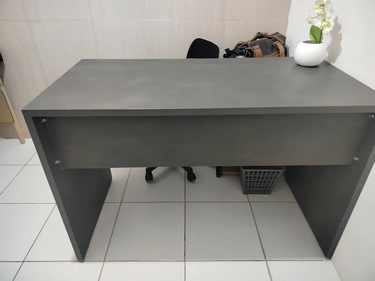 Mesa de Escritório, Espaçosa e Conservada - Foto 2