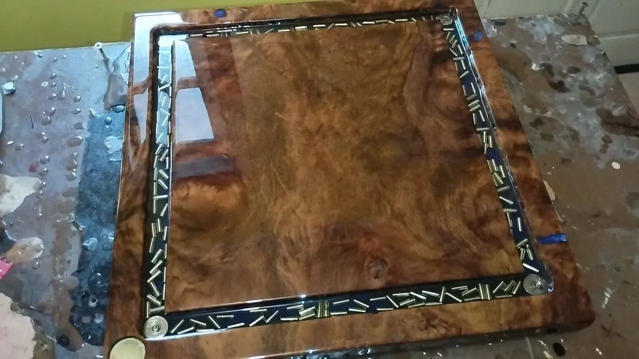 Tábuas e mesas em resina - Foto 3