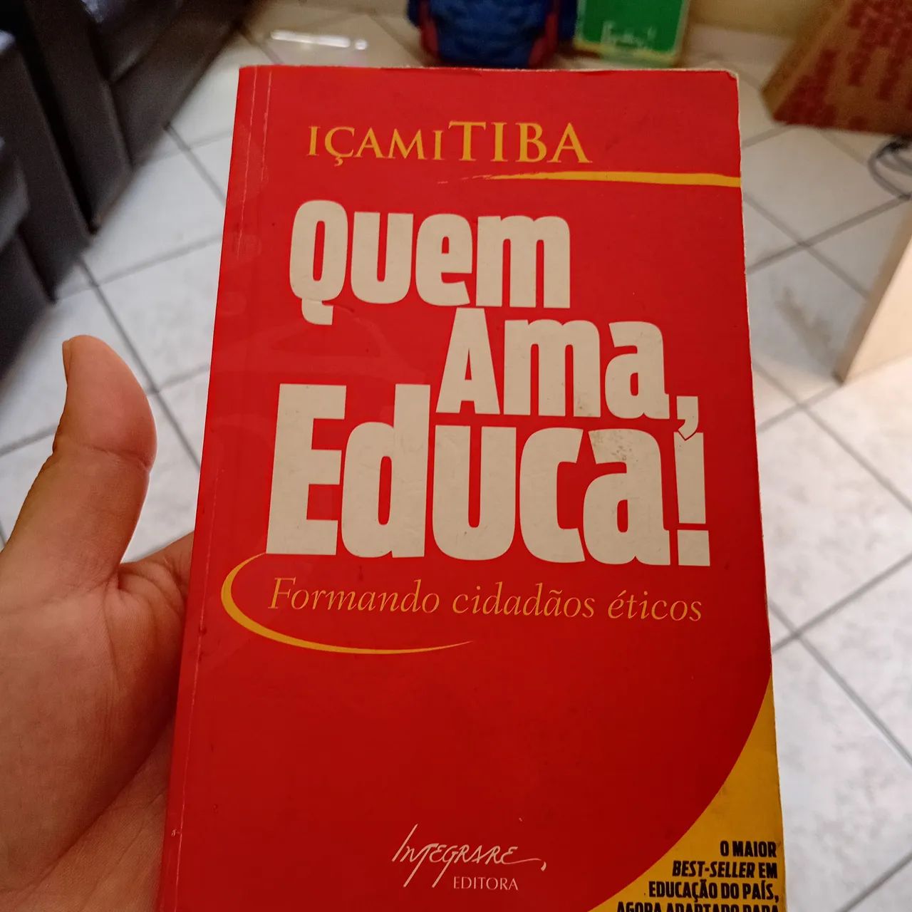 Quem ama educa