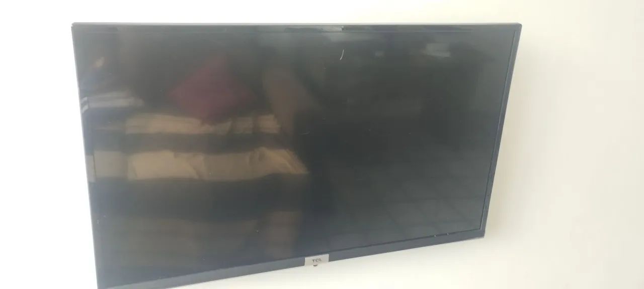Smartv TCL 32 S5200 (com defeito)