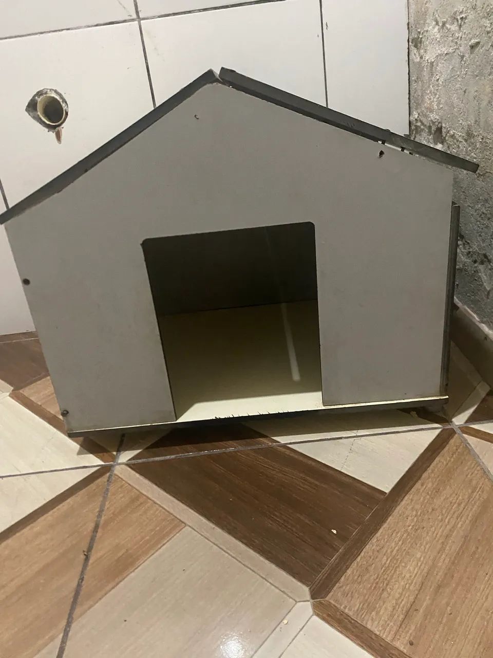 Casinha de Cachorro em MDF Artesanal - Pequeno e Médio Porte - Foto 2