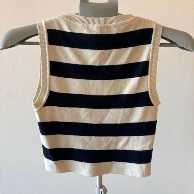 top canelado azul escuro e branco zara - Foto 2