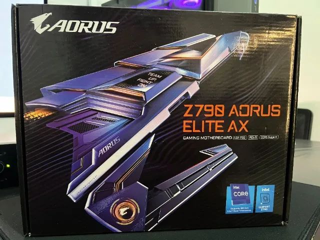 Placa Mãe Z790 Aorus Elite AX DDR5 - Impecável