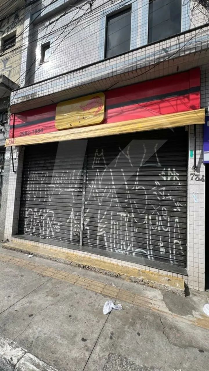 Salão Comercial, mede 120 mt2, com 02 banheiros